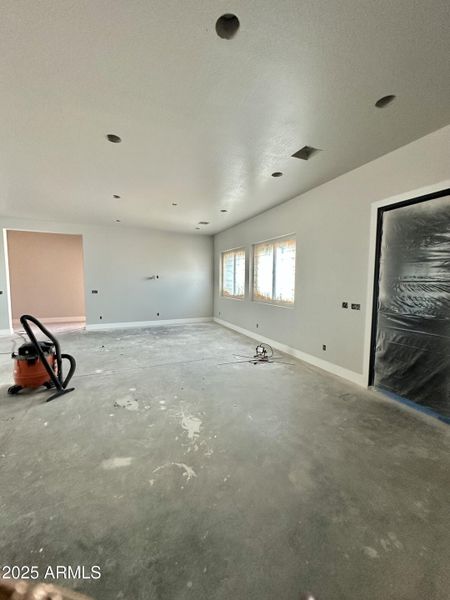 IMG_5330 (1) IMG_5330 (1)