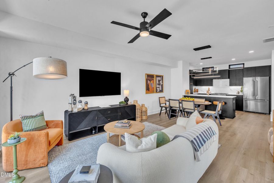 08-512 Gordon St 402-37