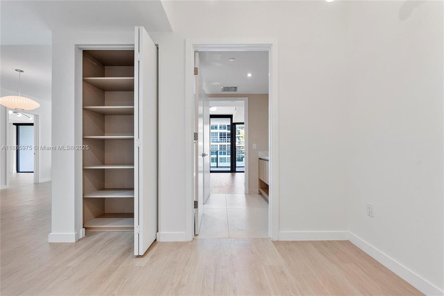 Spacious, unfurnished interior of a new home in Alana Bay Harbor Islands, Bay Harbor Islands (Image 27). Spacious, unfurnished interior of a new home in Alana Bay Harbor Islands, Bay Harbor Islands (Image 27).