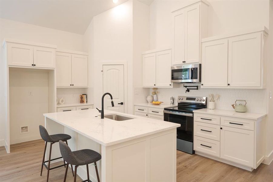 Furnished interior view inside a new home in , Fort Worth (Image 11). Furnished interior view inside a new home in , Fort Worth (Image 11).