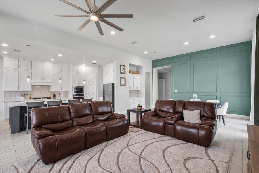 Furnished interior view inside a new home in Riceland, Mont Belvieu (Image 10).