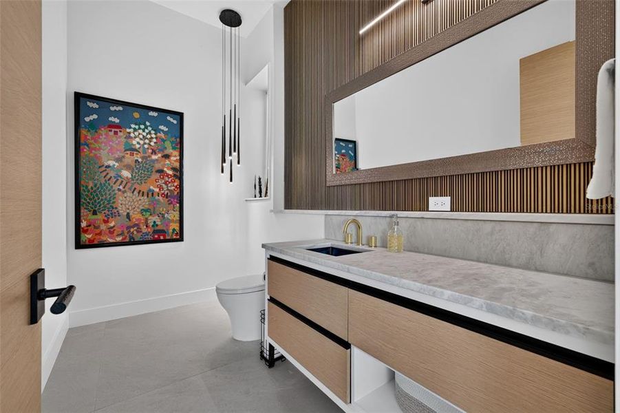 Furnished interior view inside a new home in , Sarasota (Image 9).