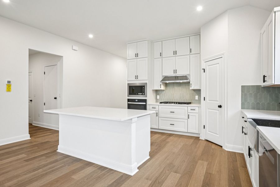 12 web or mls Treadwell Ln S2511 012 12 web or mls Treadwell Ln S2511 012