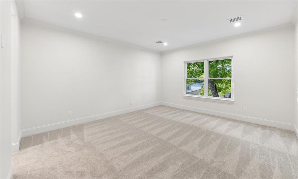 Spacious, unfurnished interior of a new home in , Dallas (Image 34). Spacious, unfurnished interior of a new home in , Dallas (Image 34).