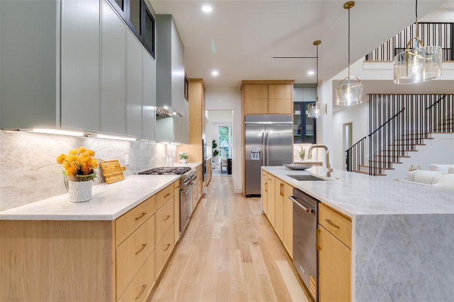 Furnished interior view inside a new home in , Dallas (Image 30).