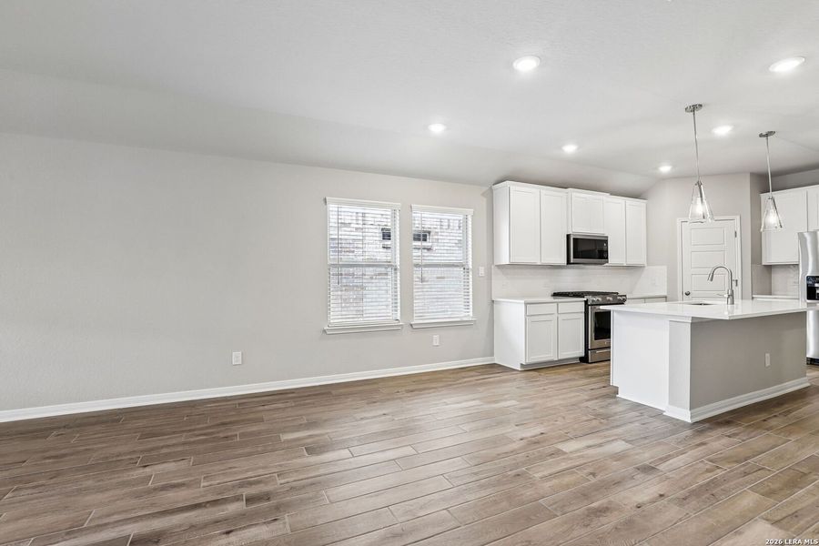 Spacious, unfurnished interior of a new home in Kallison Ranch, San Antonio (Image 27).