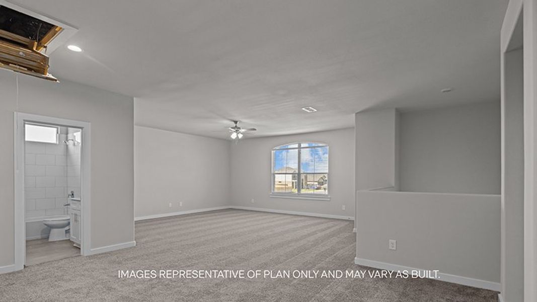 Spacious, unfurnished interior of a new home in Abbey Glen, Lubbock (Image 14).