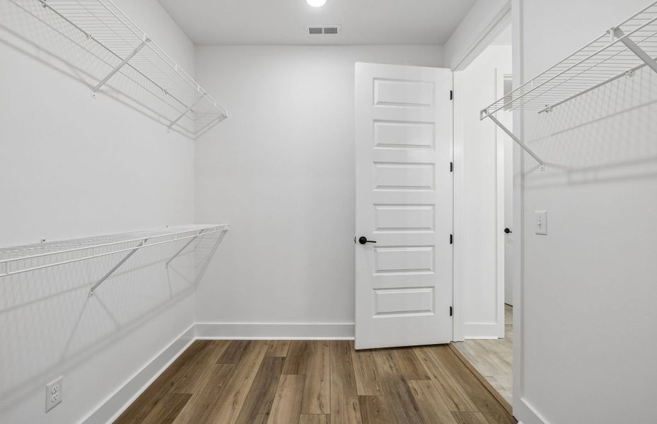 Spacious, unfurnished interior of a new home in Del Webb Barton Village, Lebanon (Image 19). Spacious, unfurnished interior of a new home in Del Webb Barton Village, Lebanon (Image 19).