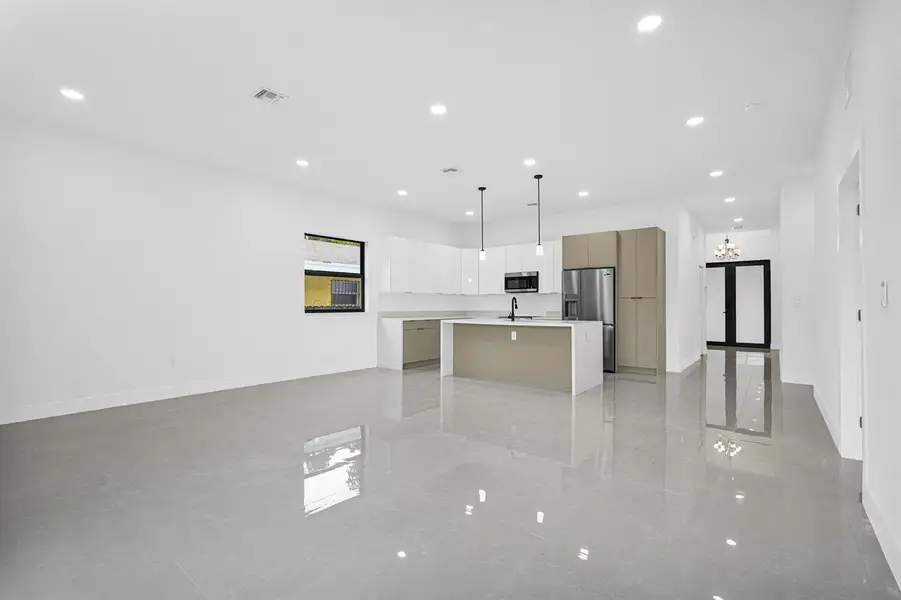 5-web-or-mls-DSC00044 5-web-or-mls-DSC00044