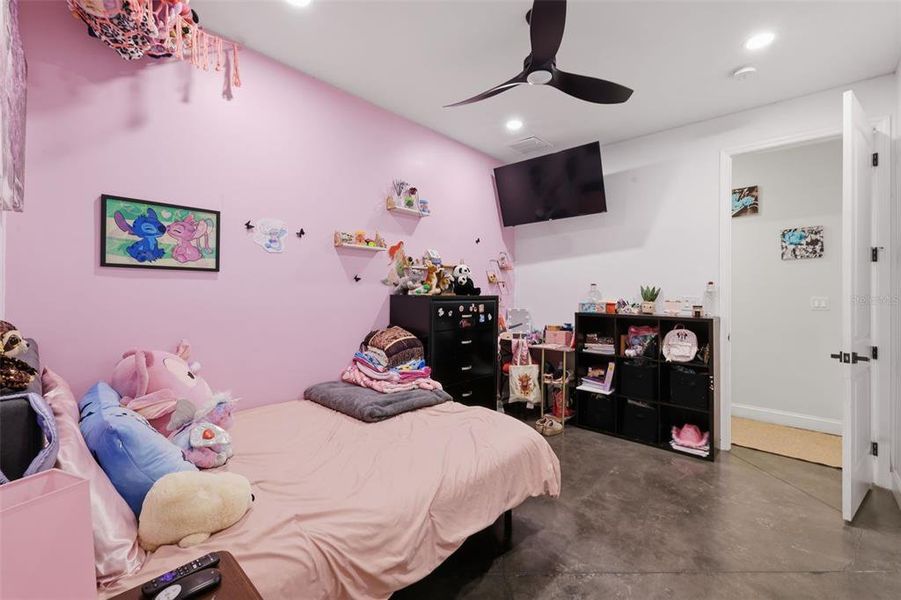 Furnished interior view inside a new home in , Dade City (Image 12).