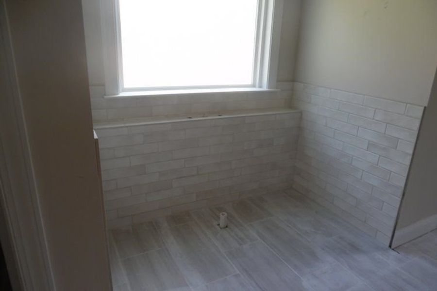 Spacious, unfurnished interior of a new home in Durham Estates, Sharpsburg (Image 27).