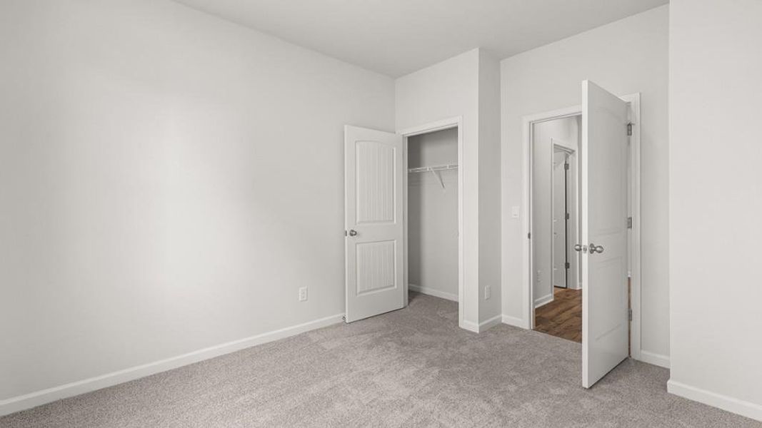 Spacious, unfurnished interior of a new home in Parkside at Carter Grove, Cartersville (Image 30).