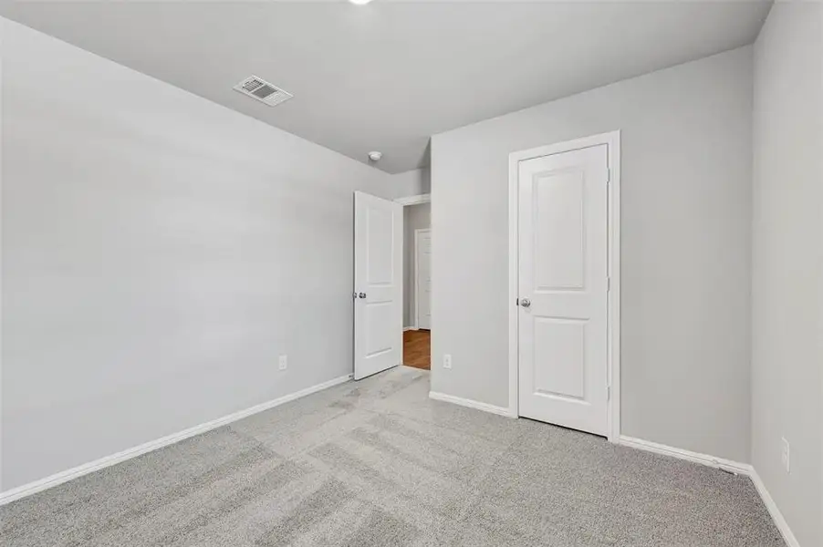Spacious, unfurnished interior of a new home in Forest Park, Princeton (Image 20). Spacious, unfurnished interior of a new home in Forest Park, Princeton (Image 20).