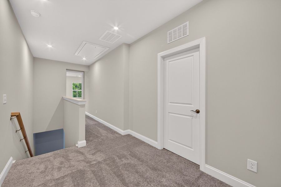 Spacious, unfurnished interior of a new home in Old Town Village, Waxhaw (Image 38). Spacious, unfurnished interior of a new home in Old Town Village, Waxhaw (Image 38).