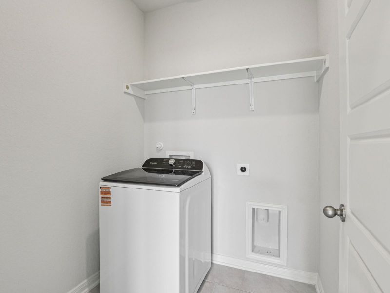 Close-up of interior finishes inside a home in Remington Ranch, San Antonio (Image 13).