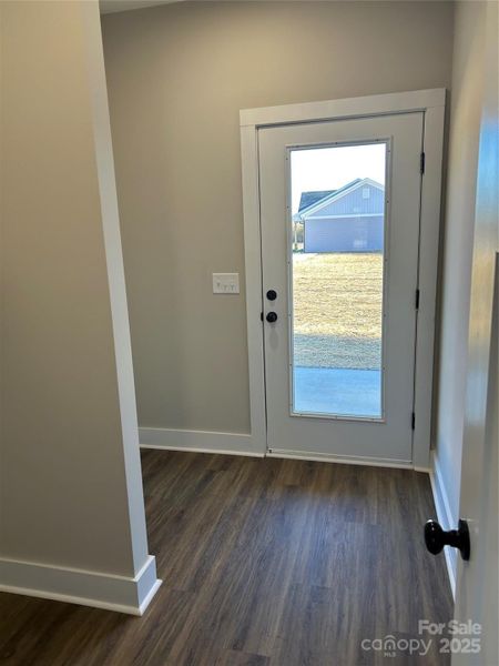 Mudroom/Laundry