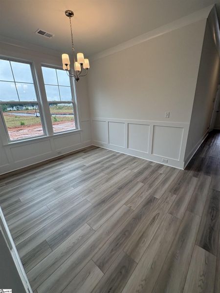 Spacious, unfurnished interior of a new home in Hazelwood, Boiling Springs (Image 13).