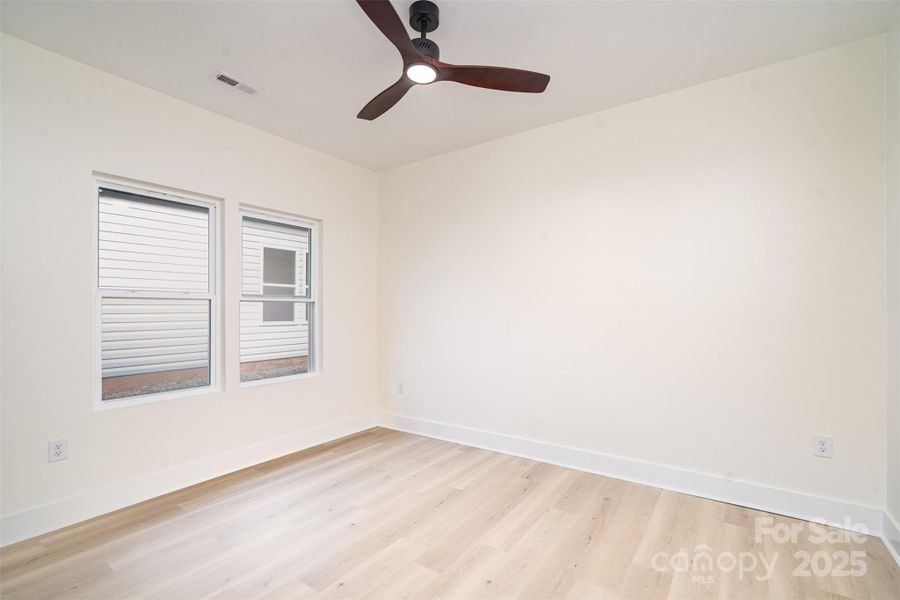 Spacious, unfurnished interior of a new home in , Shelby (Image 22).