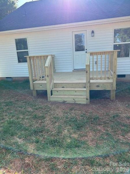 Exterior details and patio area of a home in , Newton (Image 3).