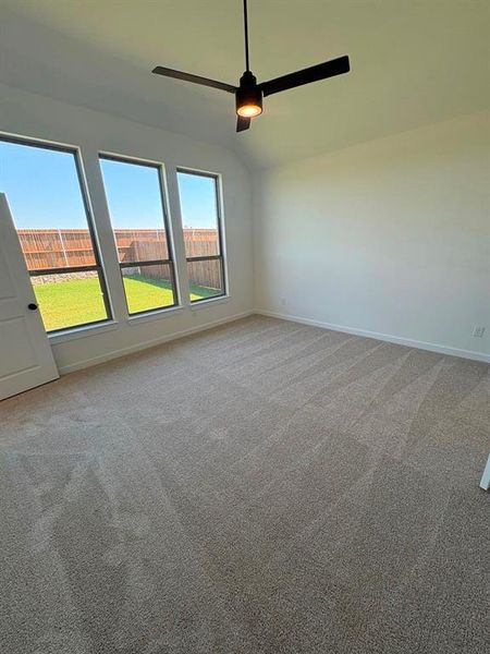 Spacious, unfurnished interior of a new home in Meadow Vista, Anna (Image 13).