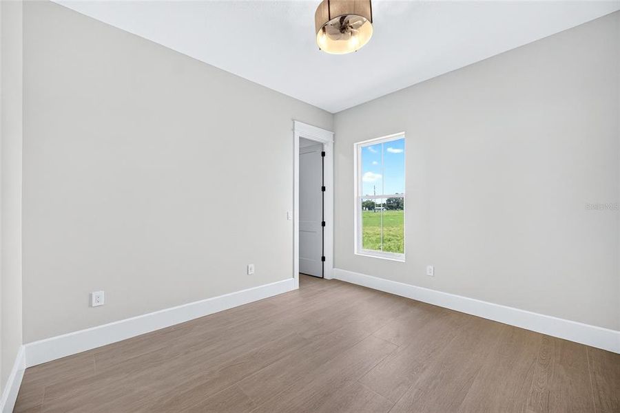 Spacious, unfurnished interior of a new home in , Dade City (Image 63).
