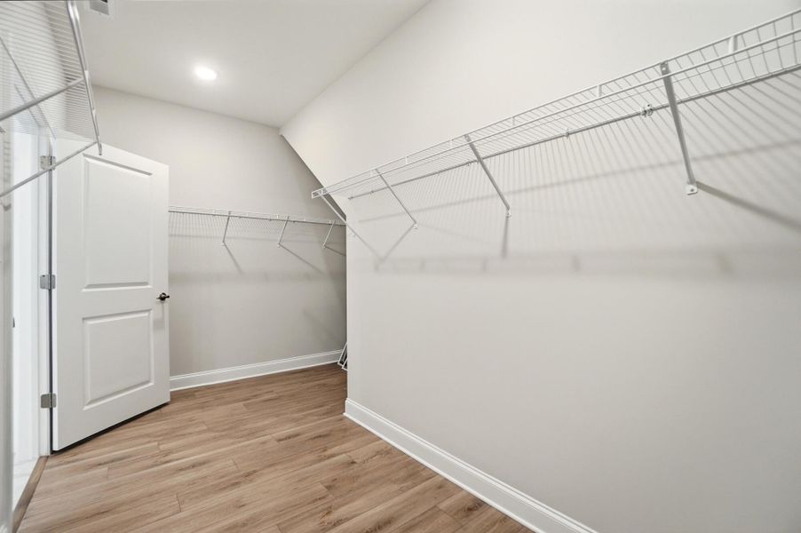 Spacious, unfurnished interior of a new home in Rone Creek, Waxhaw (Image 65).