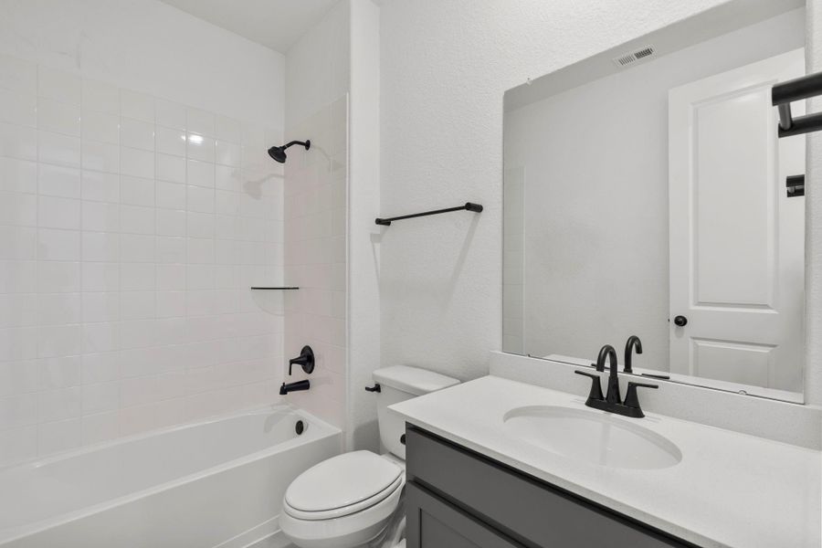 Note: Sample product photo. Actual exterior and interior selections may vary by homesite. Photo may be virtually staged Note: Sample product photo. Actual exterior and interior selections may vary by homesite. Photo may be virtually staged