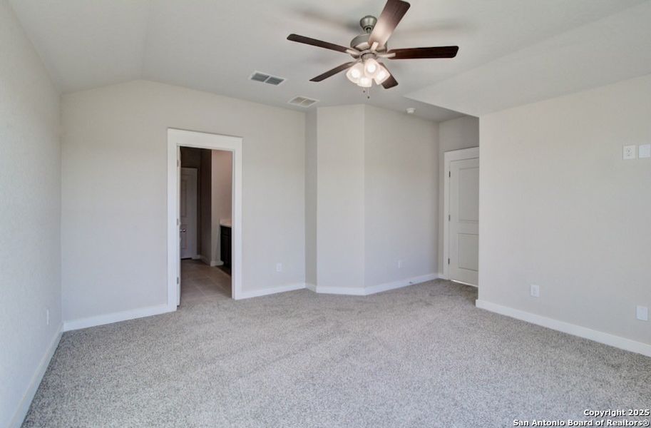 Spacious, unfurnished interior of a new home in Westridge - Landmark, San Antonio (Image 14).