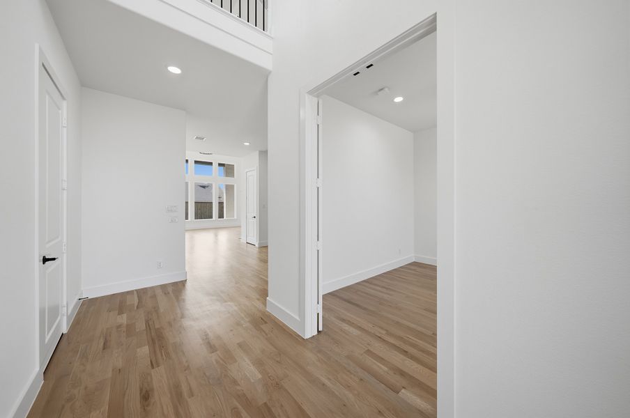 Spacious, unfurnished interior of a new home in Estates at Rockhill, Frisco (Image 17). Spacious, unfurnished interior of a new home in Estates at Rockhill, Frisco (Image 17).