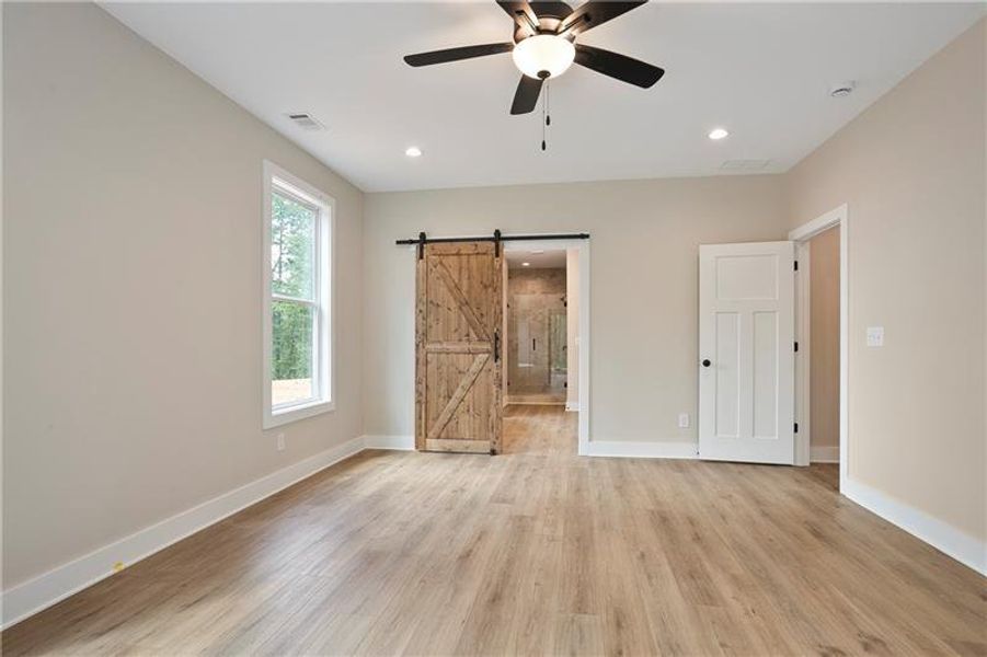 Spacious, unfurnished interior of a new home in , Carrollton (Image 18).