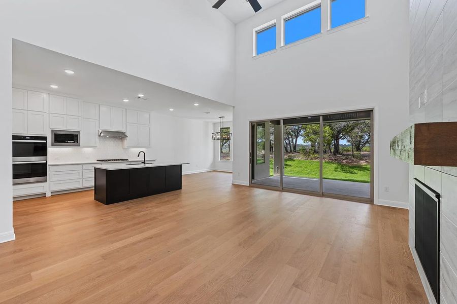 Deerfield II G family room