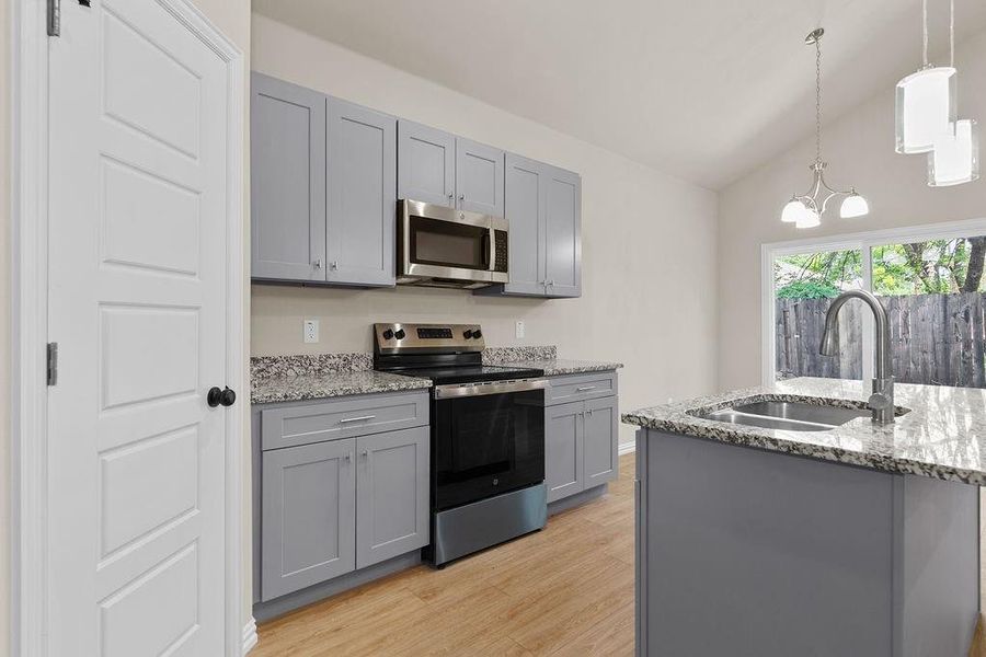 Furnished interior view inside a new home in , Fort Worth (Image 7).