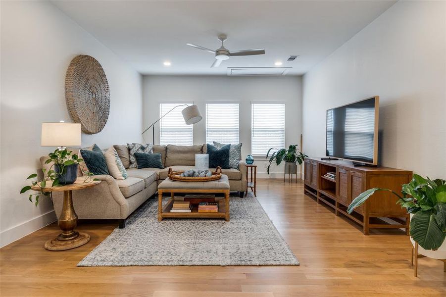 Furnished interior view inside a new home in , Dallas (Image 31).