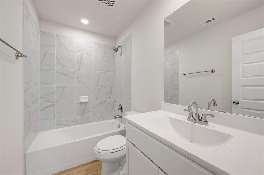 Furnished interior view inside a new home in Mobberly Farms, Pilot Point (Image 8).