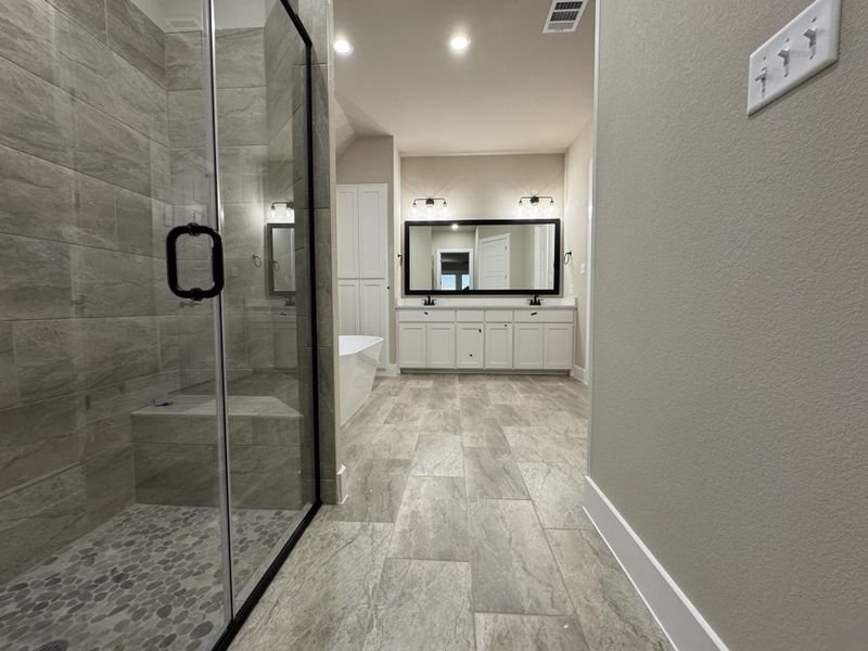 Image 17 of a home in Coyote Crossing. Image 17 of a home in Coyote Crossing.