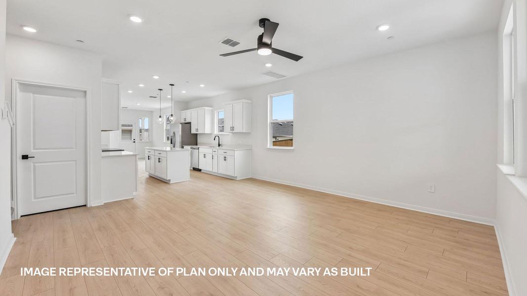 Spacious, unfurnished interior of a new home in Avery Centre, Round Rock (Image 26).