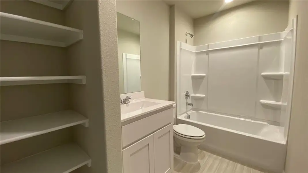 Furnished interior view inside a new home in Meadowbrook Estates, Cleburne (Image 7). Furnished interior view inside a new home in Meadowbrook Estates, Cleburne (Image 7).