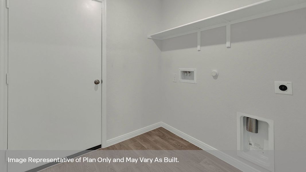 Representative unfurnished interior of a home built from the The Harris by D.R. Horton in Paramount, Kyle (Image 19).