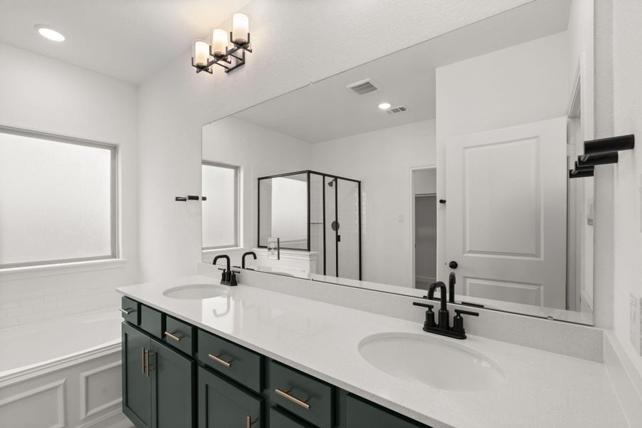 Note: Sample product photo. Actual exterior and interior selections may vary by homesite. Photo may be virtually staged