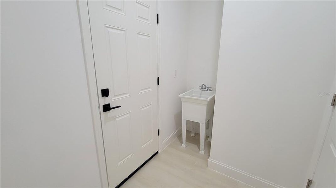 Spacious, unfurnished interior of a new home in , North Port (Image 14). Spacious, unfurnished interior of a new home in , North Port (Image 14).