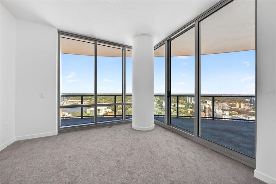 Spacious, unfurnished interior of a new home in , St. Petersburg (Image 25). Spacious, unfurnished interior of a new home in , St. Petersburg (Image 25).