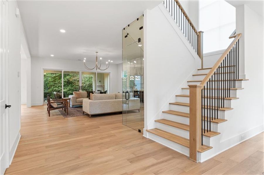 Spacious, unfurnished interior of a new home in , Roswell (Image 28).