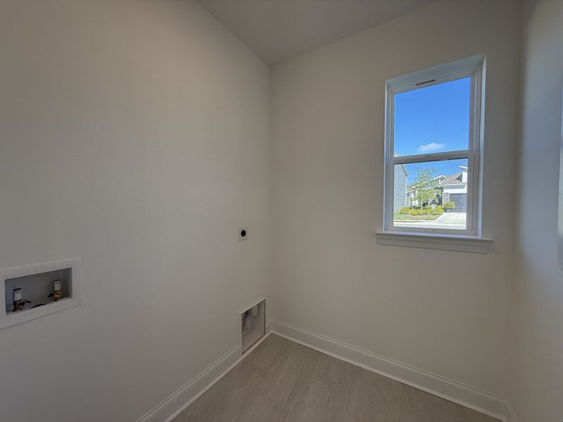 Spacious, unfurnished interior of a new home in Nexus – Park Collection, Gallatin (Image 10).