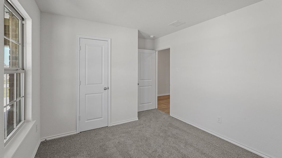 Spacious, unfurnished interior of a new home in Crane Crossing, Crandall (Image 25).