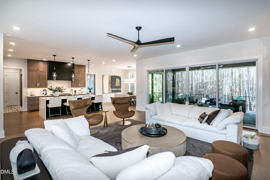 RJP_X_6894-2 RJP_X_6894-2