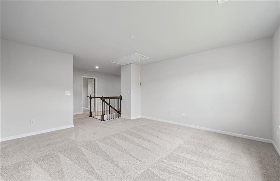 Spacious, unfurnished interior of a new home in Hawthorne Ridge, McDonough (Image 15).