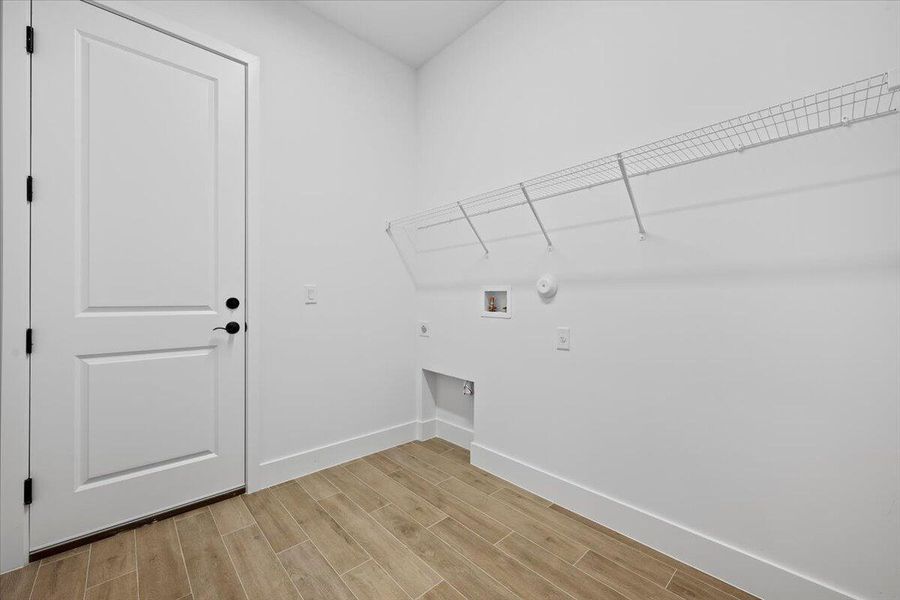 Furnished interior view inside a new home in , Loxahatchee (Image 4). Furnished interior view inside a new home in , Loxahatchee (Image 4).