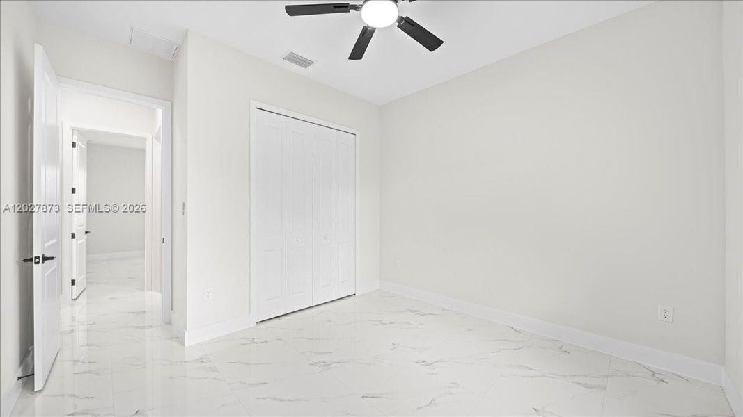 Spacious, unfurnished interior of a new home in , Lehigh Acres (Image 18).