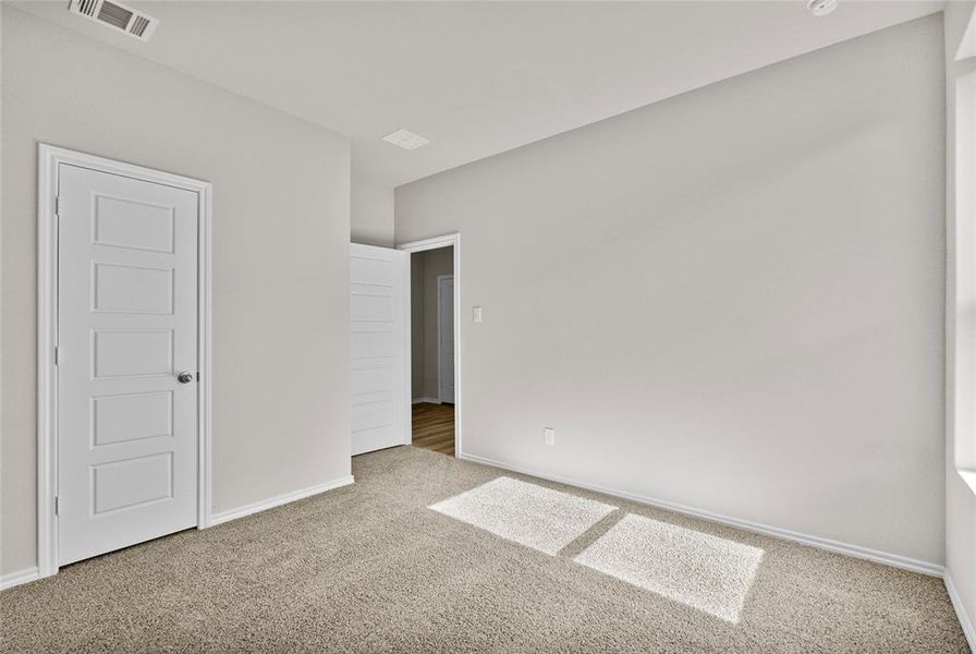 Spacious, unfurnished interior of a new home in , Cleburne (Image 20). Spacious, unfurnished interior of a new home in , Cleburne (Image 20).