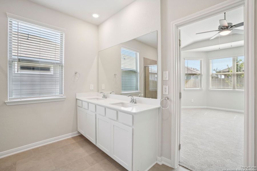 Furnished interior view inside a new home in Catalina, Converse (Image 7).